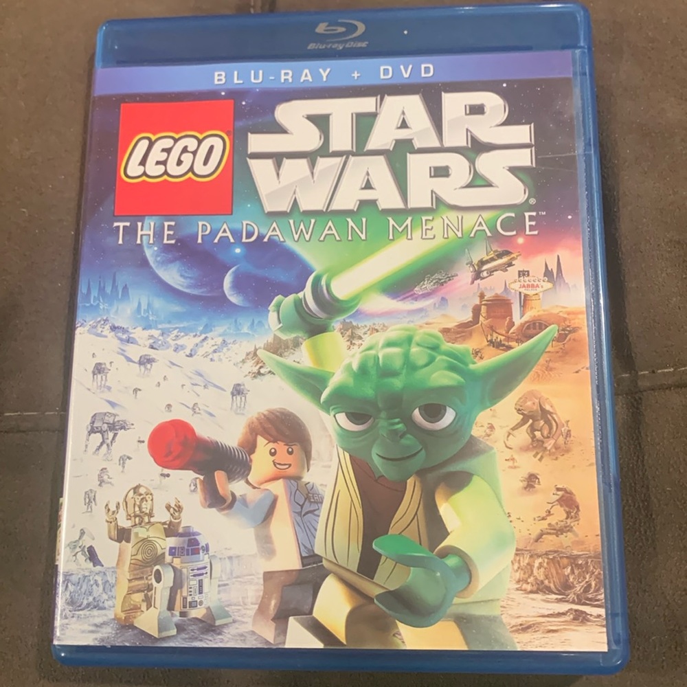Lego Star Wars The Padawan Menace BLU-RAY plus DVD
